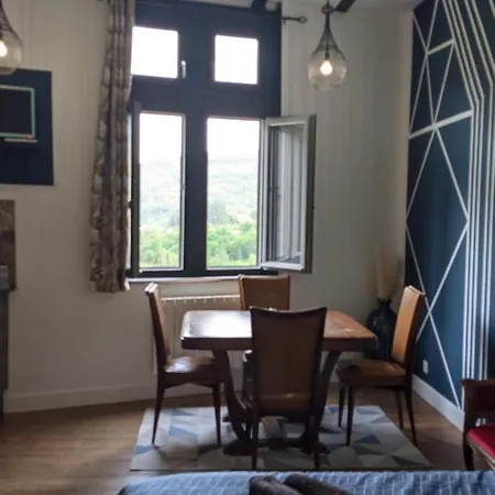 아파트 Du Tourneur Au Coeur De Cirq 생시르크라포피